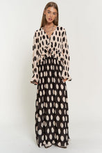 Load image into Gallery viewer, Hailey Long Sleeve Pleated Maxi Dress
