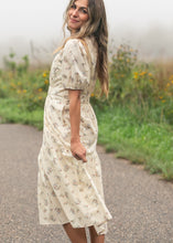 Load image into Gallery viewer, Katrina Half Sleeve Floral Midi Dress
