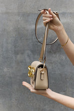 Load image into Gallery viewer, Lexi Chain Detail Crossbody Bag

