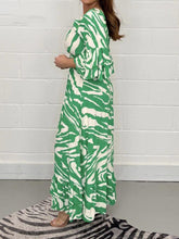 Load image into Gallery viewer, Spring Has Sprung Maxi Dress
