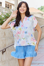 Load image into Gallery viewer, White Birch One And Only Full Size Short Sleeve Floral Print Top
