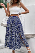 Load image into Gallery viewer, Ditsy Floral Slit High Waist Skirt
