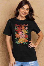 Load image into Gallery viewer, GRATEFUL Flower Graphic Cotton T-Shirt
