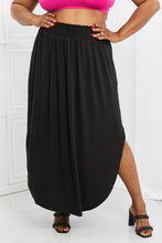 Load image into Gallery viewer, Zenana It&#39;s My Time Full Size Side Scoop Scrunch Skirt in Black
