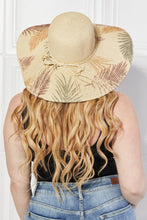Load image into Gallery viewer, Palm Leaf Sun Hat
