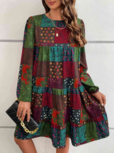 Load image into Gallery viewer, Patchwork Round Neck Long Sleeve Dress
