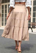 Load image into Gallery viewer, Elastic Waist Tiered Midi Skirt
