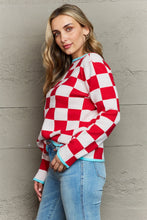 Load image into Gallery viewer, Checkered Round Neck Sweater
