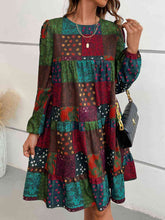 Load image into Gallery viewer, Patchwork Round Neck Long Sleeve Dress
