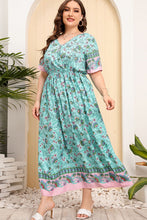 Load image into Gallery viewer, Plus Size Bohemian V-Neck Short Sleeve Maxi Dress
