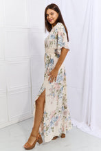 Load image into Gallery viewer, OneTheLand Fine &amp; Elegant Floral Maxi Dress
