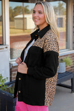 Load image into Gallery viewer, Leopard Collared Button Down Jacket
