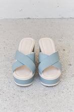Load image into Gallery viewer, Misty Blue Platform Sandals
