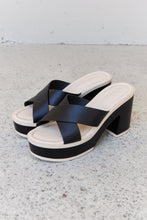 Load image into Gallery viewer, Cherish Platform Sandals
